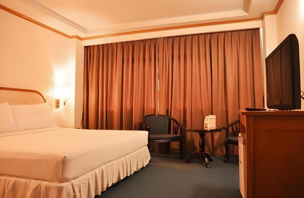 Western Grand Hotel Ratchaburi Ban Bang Kra Экстерьер фото
